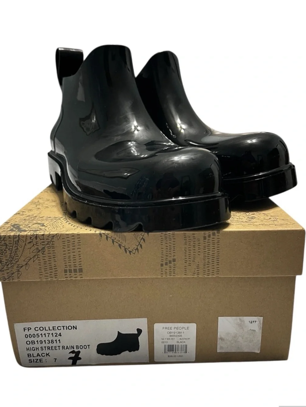 Free People High Street Black Chunky Rain Boots – Glossy Waterproof Style